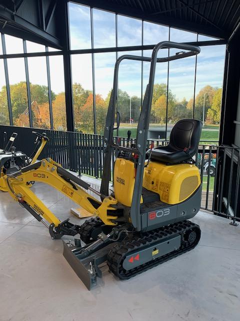 Crawler excavator 803