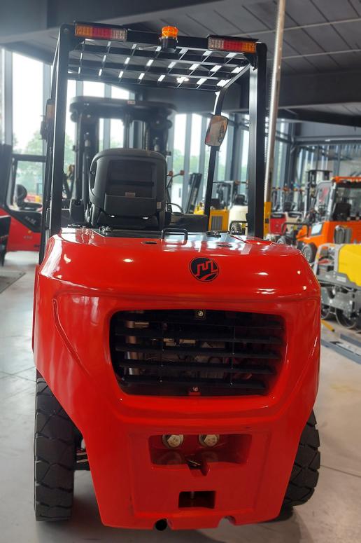 maximal-a50red-backside-1759137087.jpg
