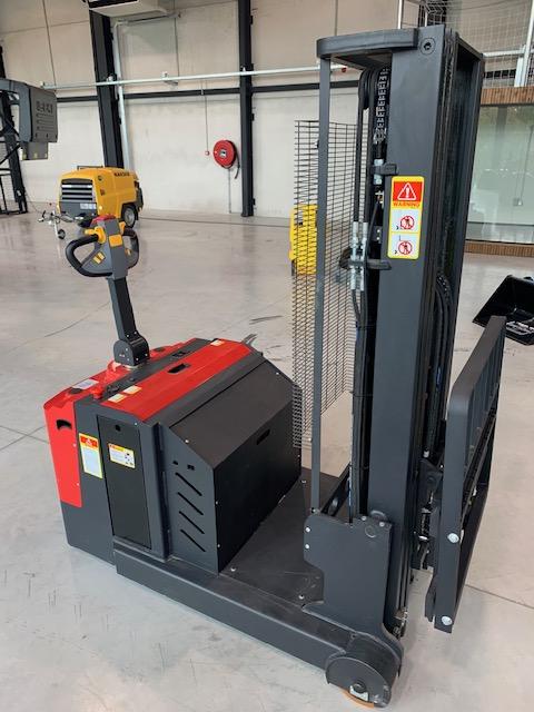 Stacker electric CBES15T4-4500