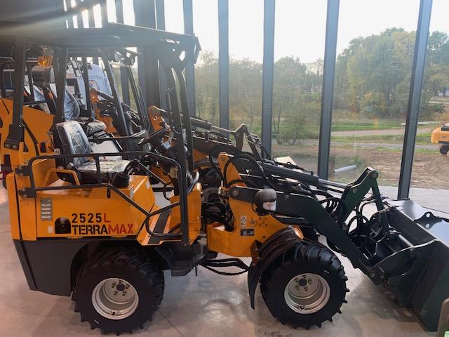 Articulated loader Terramax 2525L